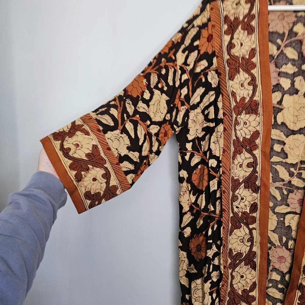 Soft Surroundings Black and Tan Floral Kimono Sweater - Picture 4 of 11